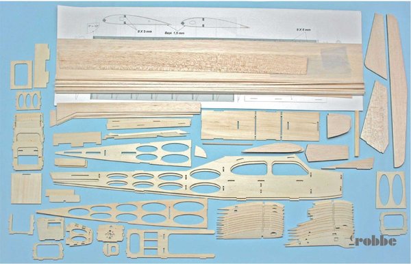 Robbe Modellsport CHARTER CLASSIC LASER CUT HOLZBAUSATZ "MADE IN GERMANY"